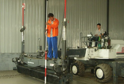 SXP-2混凝土激光攤鋪機(jī)