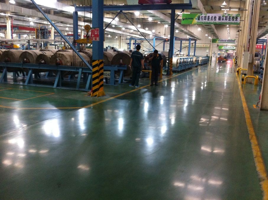 迪樂堡地坪系統(tǒng)--金宇輪胎車間