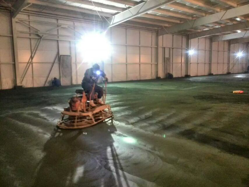 駕駛式抹光機抹光施工