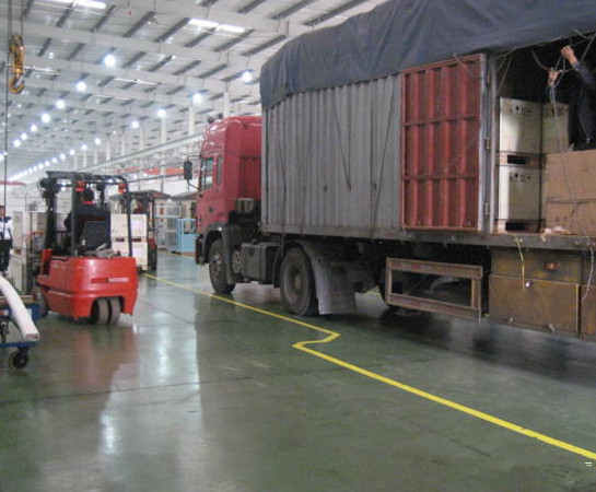 用安斯福妙樂(lè)密封固化劑進(jìn)行耐磨地坪翻新后