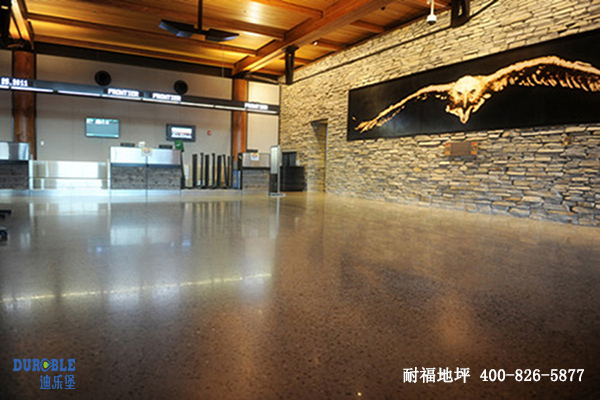 機(jī)場地面 機(jī)場地面