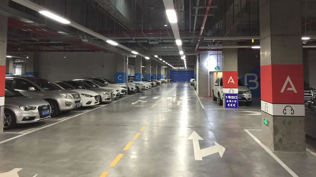 停車場(chǎng)固化地坪