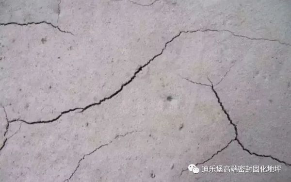 混凝土地坪裂縫