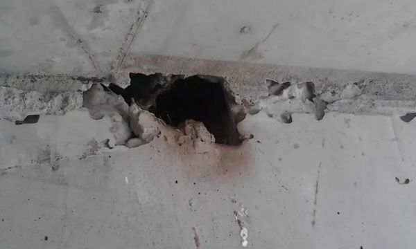 孔洞.webp.jpg 孔洞.webp.jpg