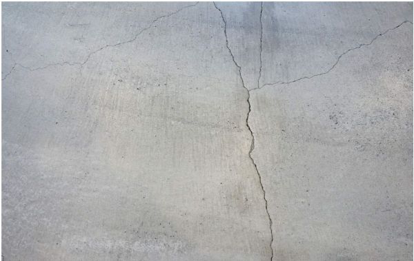 裂縫.jpg 裂縫.jpg