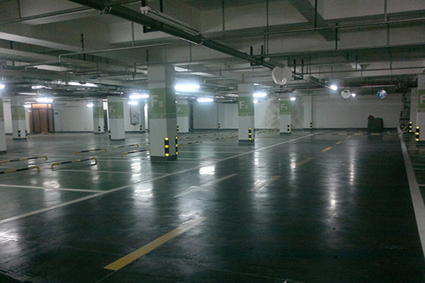 成都美年廣場地下停車場地面——密封固化地坪