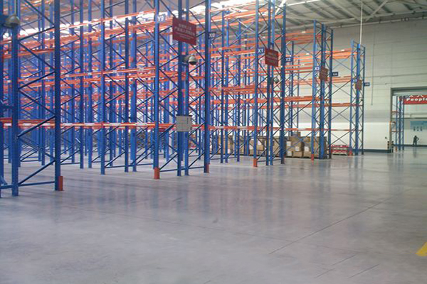 葉水福全球物流倉儲地面——密封固化地坪