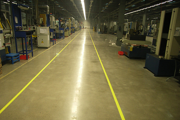 伊頓液壓機械車間地面——密封固化地坪