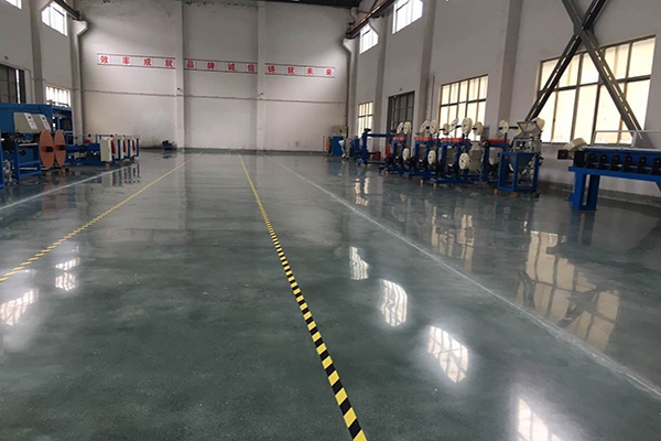 上海千一通訊設(shè)備——迪樂(lè)堡舊地面翻新改造