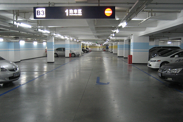 廣州天河城停車場地面—迪樂堡密封固化地坪